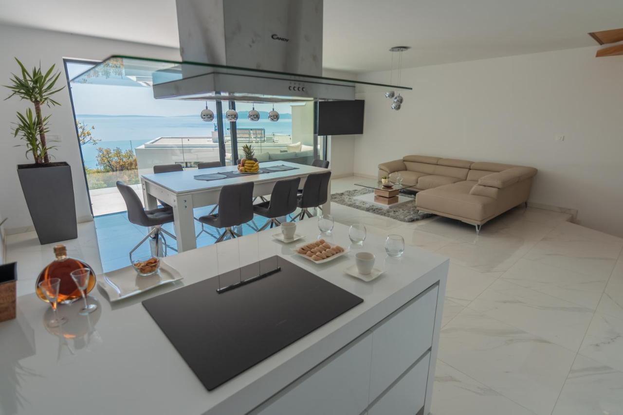 Villa The Boat With Rooftop Pool Matulji Εξωτερικό φωτογραφία