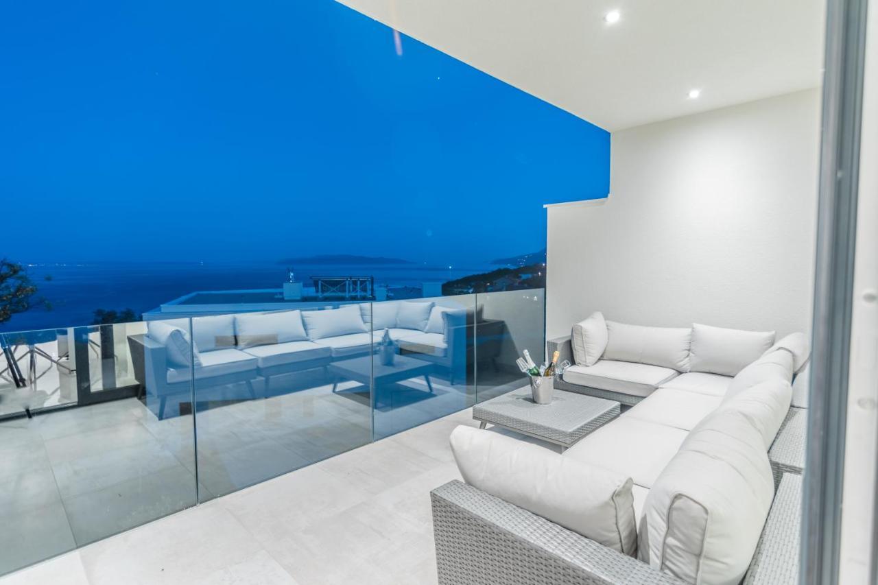 Villa The Boat With Rooftop Pool Matulji Εξωτερικό φωτογραφία