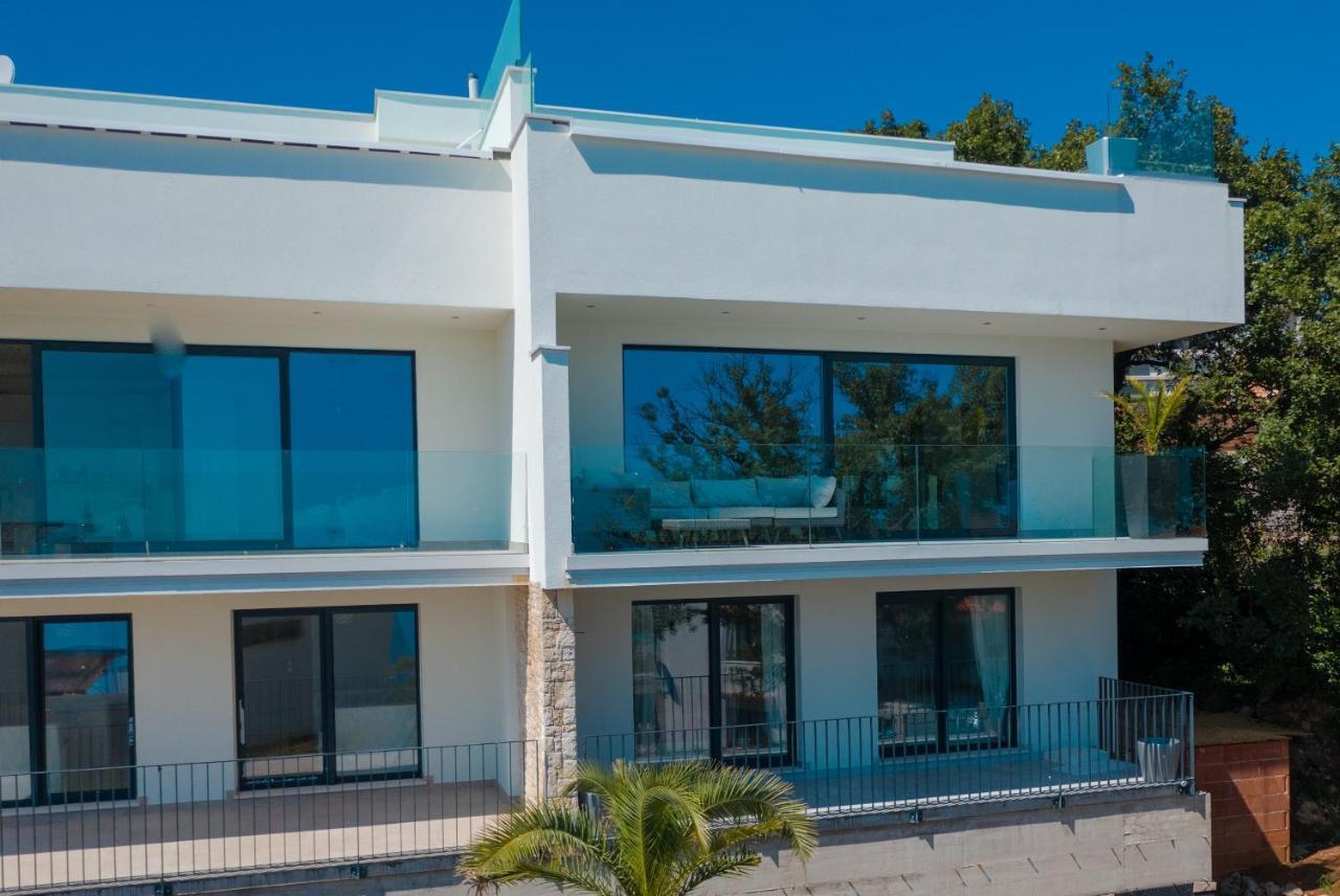 Villa The Boat With Rooftop Pool Matulji Εξωτερικό φωτογραφία
