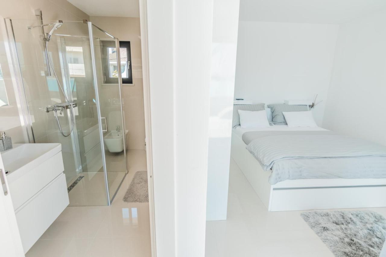 Villa The Boat With Rooftop Pool Matulji Εξωτερικό φωτογραφία